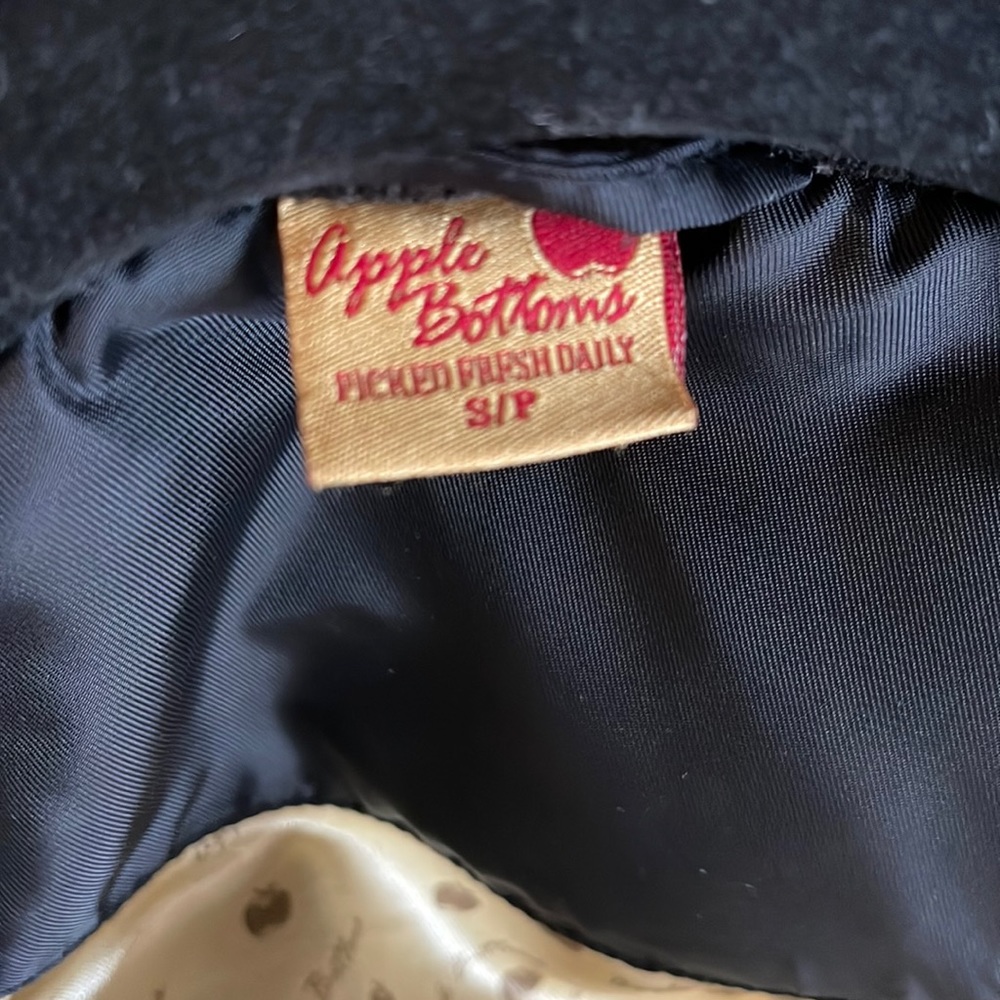 Ladies Apple Bottoms black hooded jacket size S/P